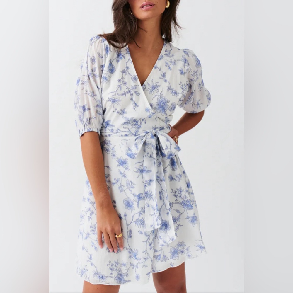 Gina Tricot floral wrap dress